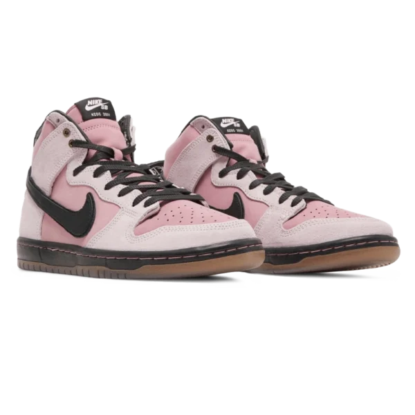 ⁦Nike Dunk High SB x KCDC "20th Anniversary" Elemental Pink Black⁩ – תמונה ⁦2⁩