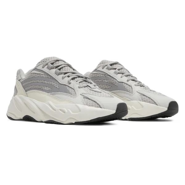 ⁦Adidas Yeezy Boost 700 V2 Static⁩ – תמונה ⁦2⁩