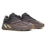 ⁦Adidas Yeezy Boost 700 Mauve⁩ – תמונה ⁦2⁩