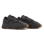 ⁦Adidas Yeezy Boost 700 Utility Black⁩ – תמונה ⁦2⁩