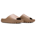 ⁦Adidas Yeezy Slides Core⁩ – תמונה ⁦2⁩