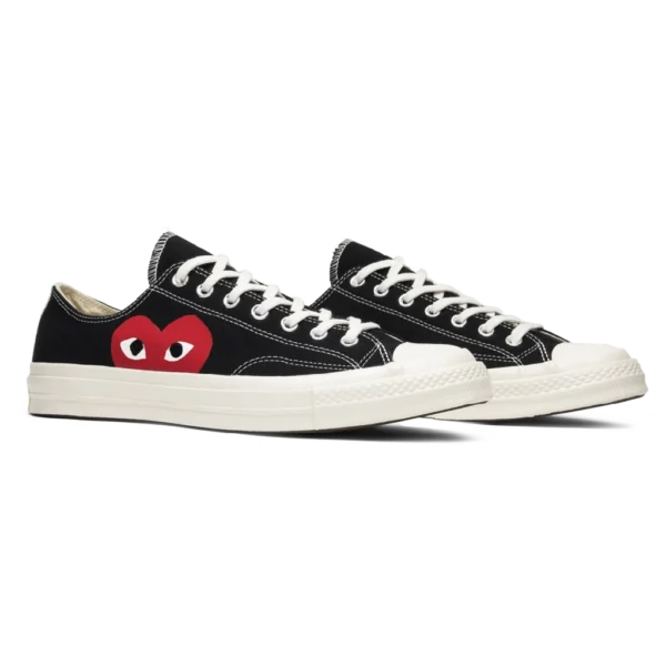 ⁦Converse Chuck Taylor 1970 Low Top x Comme des Garçons PLAY Black⁩ – תמונה ⁦2⁩