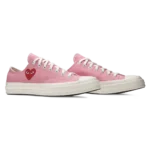 ⁦Converse Chuck 70 Low x Comme des Garçons PLAY Bright Pink⁩ – תמונה ⁦2⁩