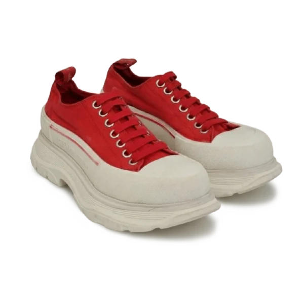 ⁦Alexander McQueen Tread Slick Lace-Up Lust Red⁩ – תמונה ⁦2⁩
