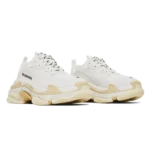 ⁦Balenciaga Triple S White⁩ – תמונה ⁦2⁩