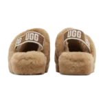 ⁦UGG Fluff Yeah Slide Chestnut⁩ – תמונה ⁦3⁩