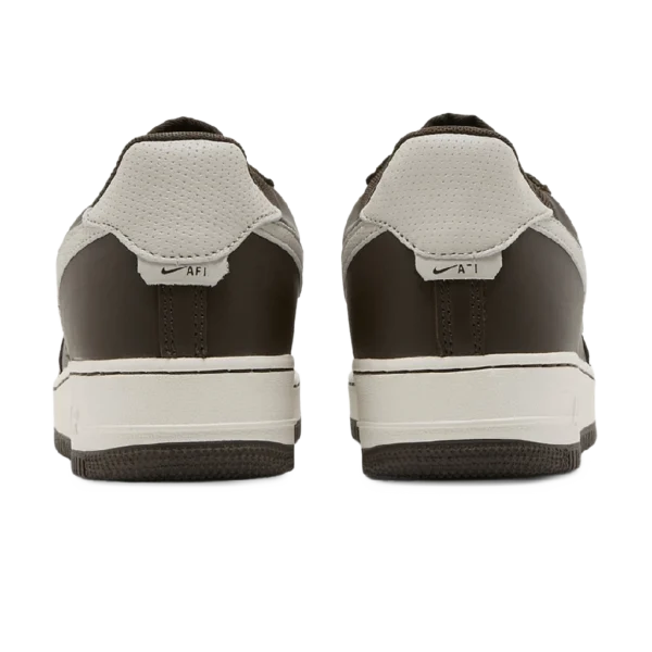 ⁦Nike Air Force 1 07 Craft Dark Chocolate⁩ – תמונה ⁦3⁩