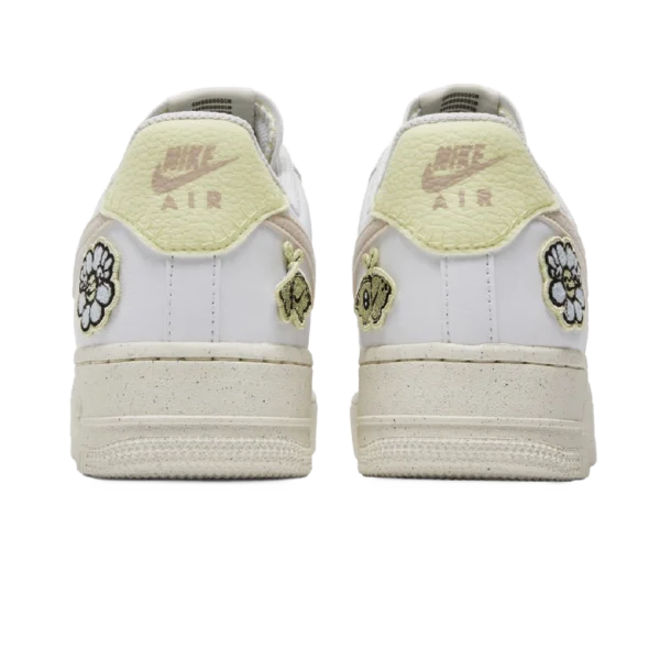 ⁦Nike Air Force 1 Low Flower Power⁩ – תמונה ⁦3⁩