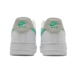 ⁦Nike Air Force 1 White Green Glow⁩ – תמונה ⁦3⁩