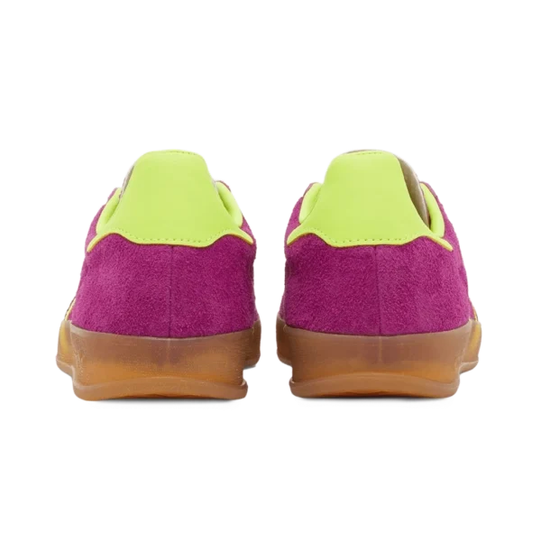 ⁦Adidas Gazelle Indoor Shock Purple Solar Yellow Gum⁩ – תמונה ⁦3⁩