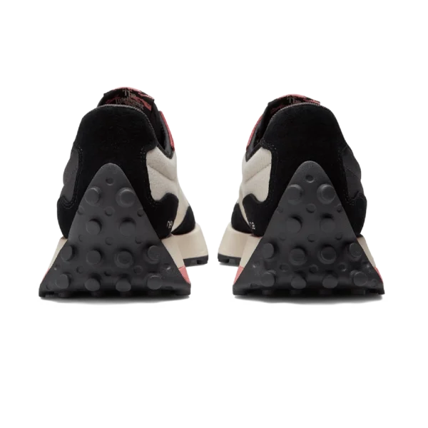 ⁦New Balance 327 “Chinese New Year" Black Natural Pink⁩ – תמונה ⁦3⁩