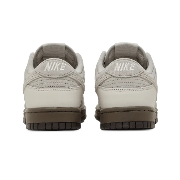 ⁦Nike Dunk Low Ironstone⁩ – תמונה ⁦3⁩