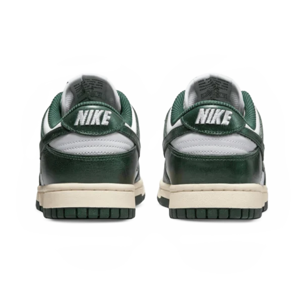 ⁦Nike Dunk Low Vintage Green⁩ – תמונה ⁦3⁩