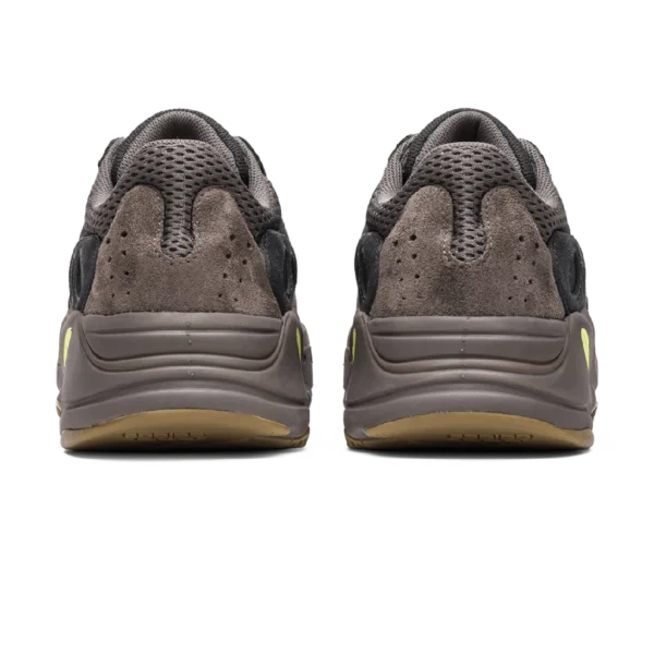 ⁦Adidas Yeezy Boost 700 Mauve⁩ – תמונה ⁦3⁩