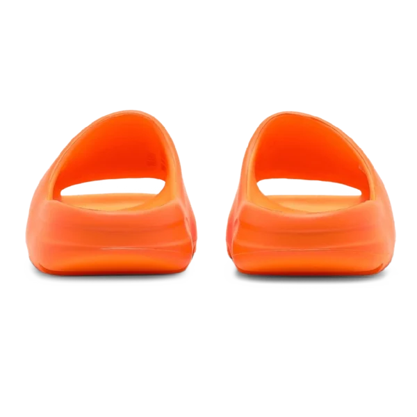⁦Adidas Yeezy Slides Enflame Orange⁩ – תמונה ⁦3⁩
