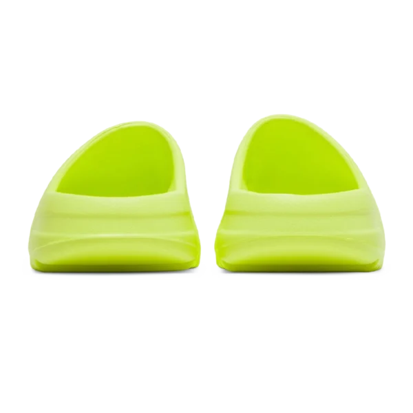 ⁦Adidas Yeezy Slides Glow Green⁩ – תמונה ⁦3⁩