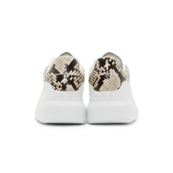 ⁦Alexander McQueen Oversized Sneaker White Contrast Heel Counter⁩ – תמונה ⁦3⁩