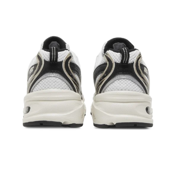 ⁦New Balance 530 White Light Gold Metallic⁩ – תמונה ⁦3⁩