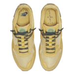 ⁦Nike Air Max Saturn Gold⁩ – תמונה ⁦4⁩