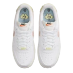 ⁦Nike Air Force 1 Low Flower Power⁩ – תמונה ⁦4⁩