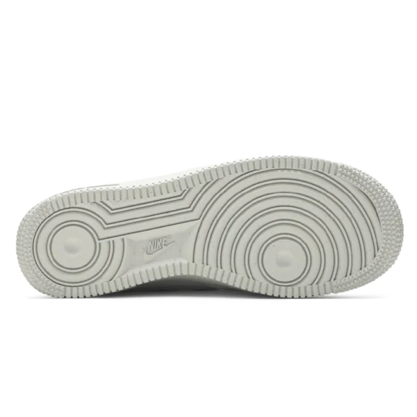 ⁦Nike Air Force 1 Recycled Wool Pack White Black⁩ – תמונה ⁦4⁩