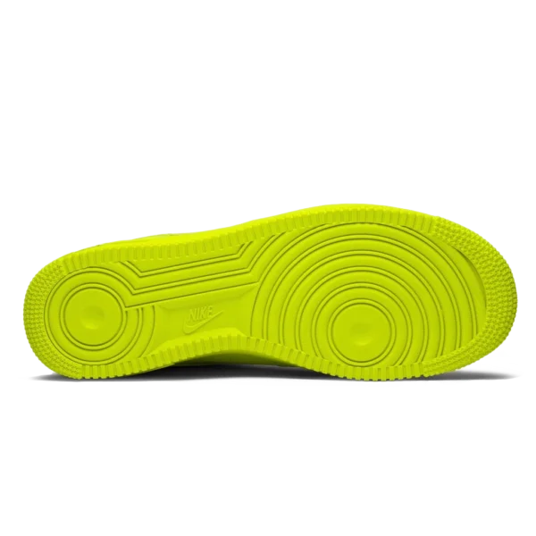 ⁦Nike Air Force 1 "Overbranding" Volt⁩ – תמונה ⁦4⁩