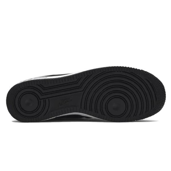 ⁦Nike Air Force 1 ’07 LV8 Swoosh⁩ – תמונה ⁦4⁩