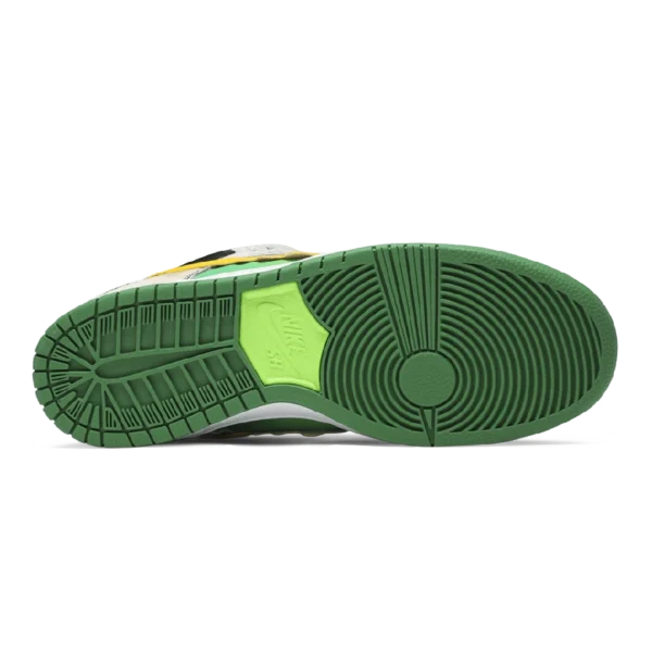 ⁦Nike SB Dunk Low x Ben & Jerry’s Chunky Dunky⁩ – תמונה ⁦4⁩