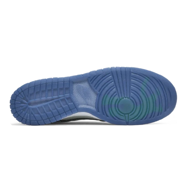 ⁦Nike Dunk Low x Union LA “Passport Pack" Pistachio⁩ – תמונה ⁦4⁩