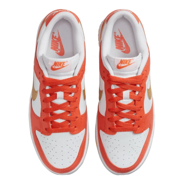 ⁦Nike Dunk Low Orange University Gold⁩ – תמונה ⁦4⁩