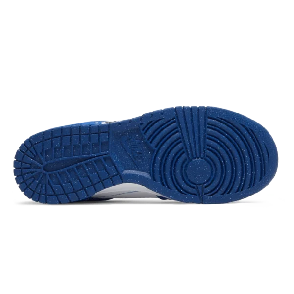 ⁦Nike Dunk Low Disrupt 2 White Hyper Royal⁩ – תמונה ⁦4⁩