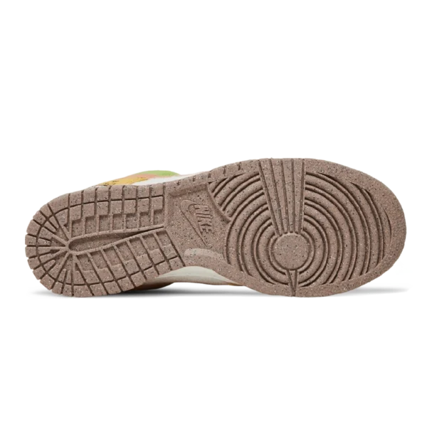 ⁦Nike Dunk Low SE Sun Club⁩ – תמונה ⁦4⁩