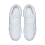 ⁦Nike Dunk Low Triple White⁩ – תמונה ⁦4⁩