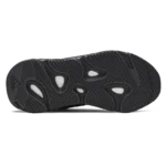 ⁦Adidas Yeezy Boost 700 MNVN Triple Black⁩ – תמונה ⁦4⁩