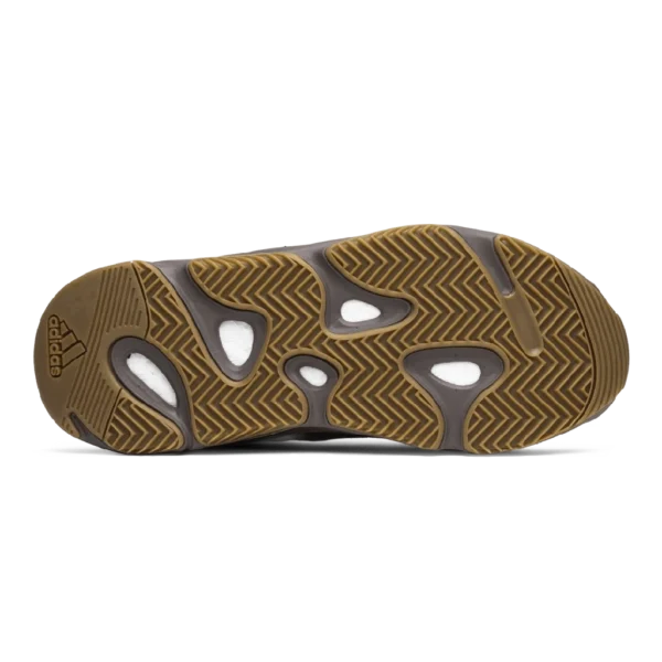 ⁦Adidas Yeezy Boost 700 Mauve⁩ – תמונה ⁦4⁩