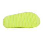 ⁦Adidas Yeezy Slides Glow Green⁩ – תמונה ⁦4⁩
