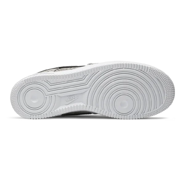 ⁦Nike Air Force 1 Low Snakeskin⁩ – תמונה ⁦4⁩
