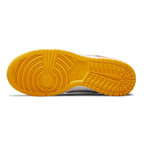 ⁦Nike Dunk Low Orange University Gold⁩ – תמונה ⁦5⁩