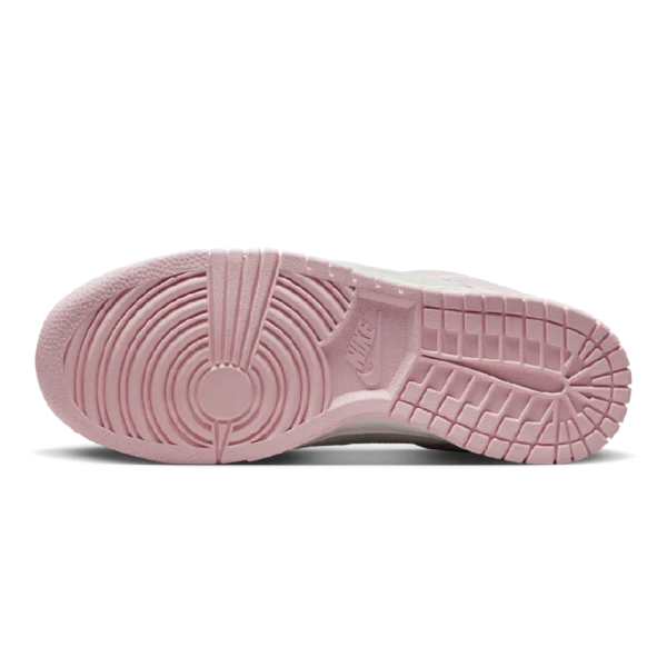 ⁦Nike Dunk Low LX Pink Foam⁩ – תמונה ⁦5⁩
