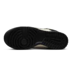 ⁦WMNS Dunk Low LX Black Team Gold⁩ – תמונה ⁦5⁩