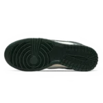⁦Nike Dunk Low Vintage Green⁩ – תמונה ⁦5⁩