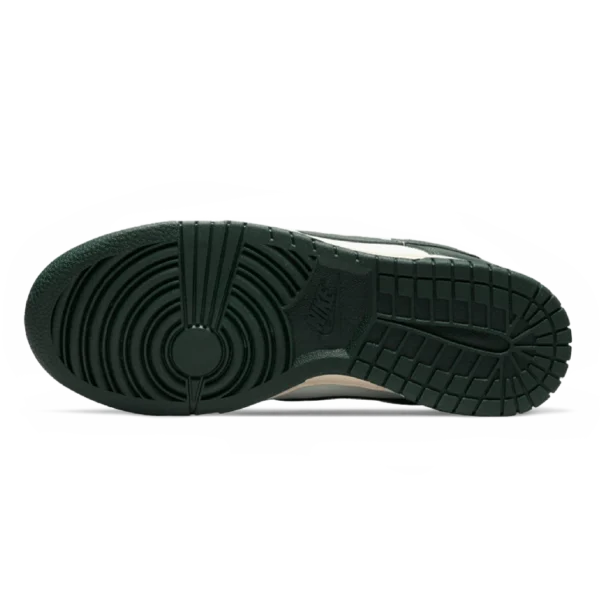 ⁦Nike Dunk Low Vintage Green⁩ – תמונה ⁦5⁩