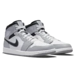 ⁦Air Jordan 1 Mid Light Smoke Grey Anthracite White⁩ – תמונה ⁦2⁩