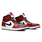 ⁦Air Jordan 1 Mid Chicago Black Toe⁩ – תמונה ⁦2⁩