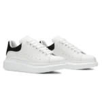 ⁦Alexander McQueen Oversized White Black⁩ – תמונה ⁦2⁩