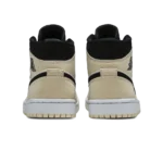 ⁦Air Jordan 1 Mid Barely Orange Black White⁩ – תמונה ⁦3⁩