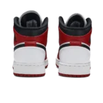 ⁦Air Jordan 1 Mid GS "Chicago" White Gym Red Black⁩ – תמונה ⁦3⁩