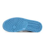 ⁦Air Jordan 1 Mid University Blue⁩ – תמונה ⁦4⁩