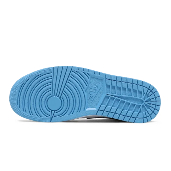 ⁦Air Jordan 1 Mid University Blue⁩ – תמונה ⁦4⁩