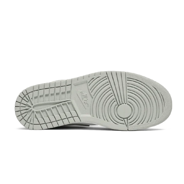 ⁦Air Jordan 1 Retro High OG Seafoam⁩ – תמונה ⁦4⁩